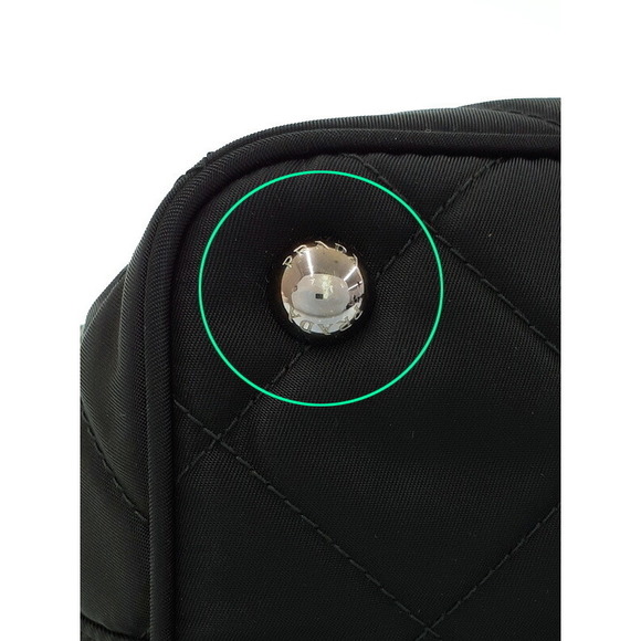 Prada Quilted Chain Tote Bag - Picture 4 of 9